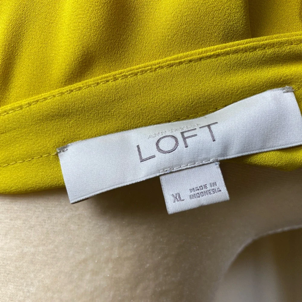 LOFT Blouse - Picture 3 of 5